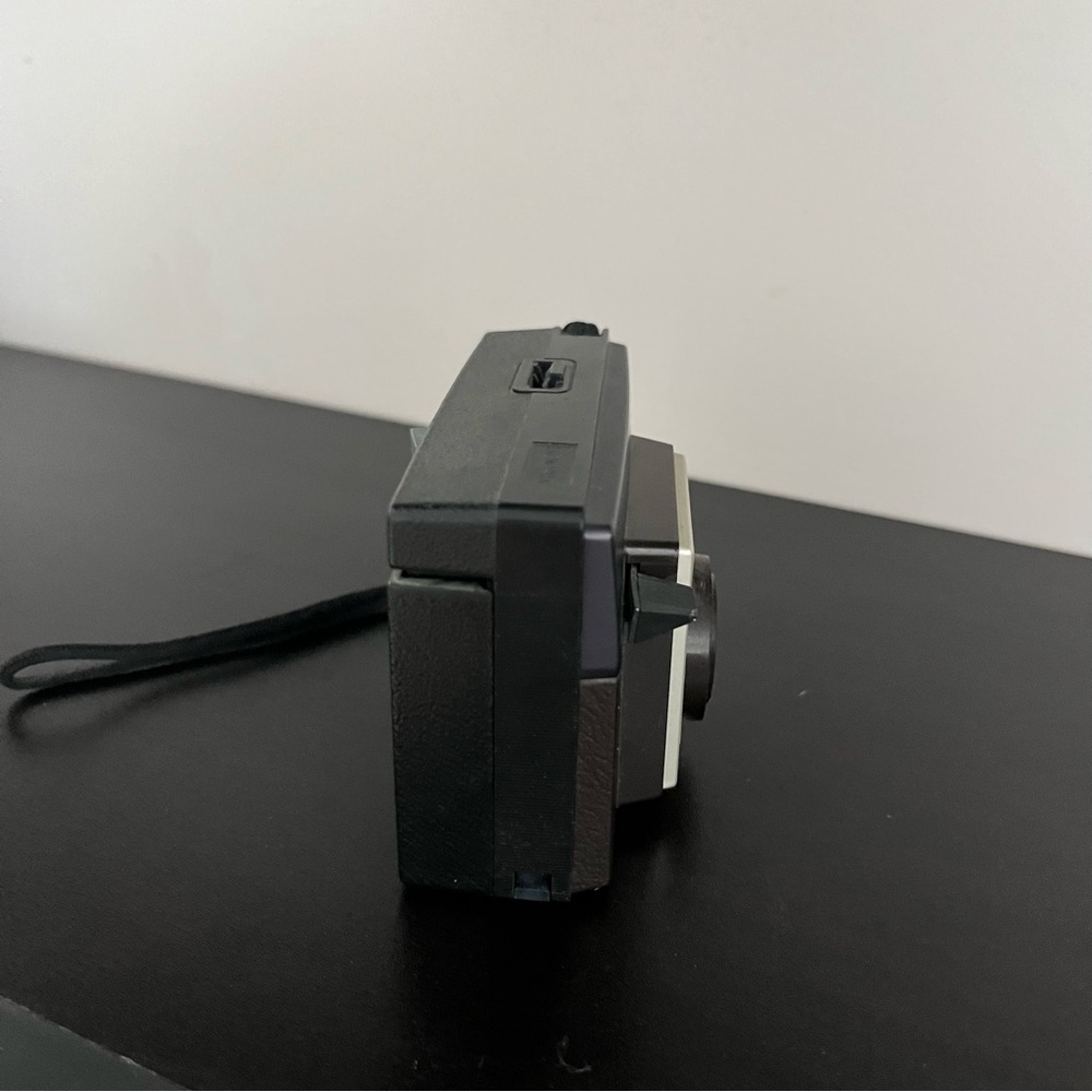 Kodak Instamatic Camera X-15F Vintage Untested 1970s With Strap For Parts​ - Picture 4 of 9